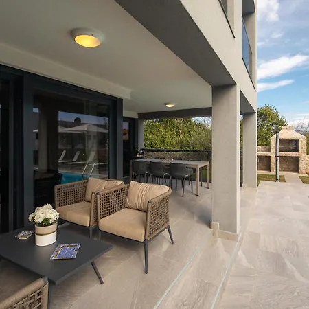 Apartment Rina In Krk